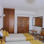 Boutique Marina S. Roque 2* لاغوس