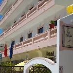 Boutique Marina S. Roque فندق لاغوس