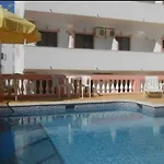 Boutique Marina S. Roque فندق 2*