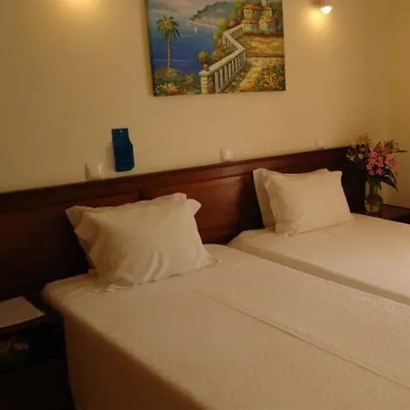 Boutique Marina S. Roque فندق لاغوس