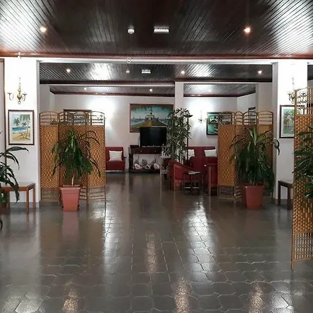 Boutique Marina S. Roque فندق لاغوس