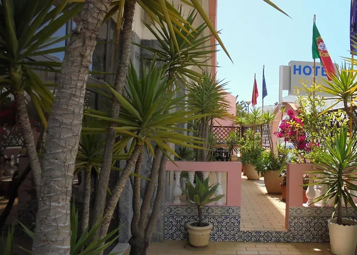 Hotel Boutique Marina S. Roque 2*