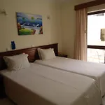 Boutique Marina S. Roque 2* 라고스