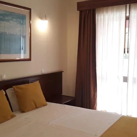 Hotel Boutique Marina S. Roque 2*