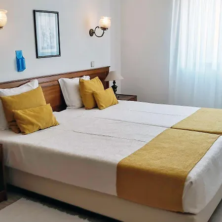 Boutique Marina S. Roque 2*