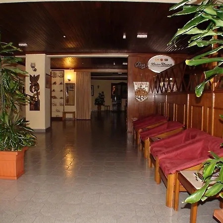 Boutique Marina S. Roque לאגוּ‏ש